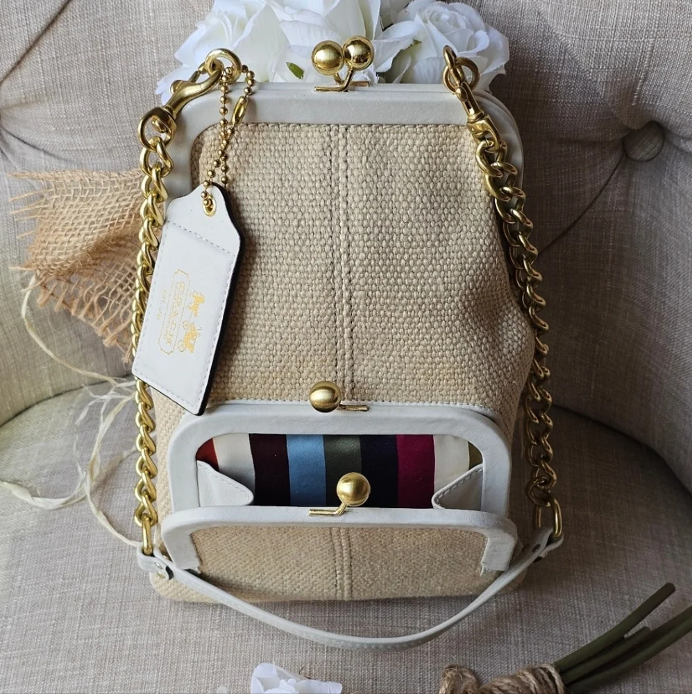 Coach Limited Edition Bleeker Street Double Kisslock Shoulder Bag ( 39 of 70 ) - Picture 13 of 16